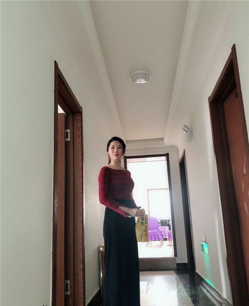 床下贵妇床上荡妇，精选露脸反差婊美乳嫩穴 0729