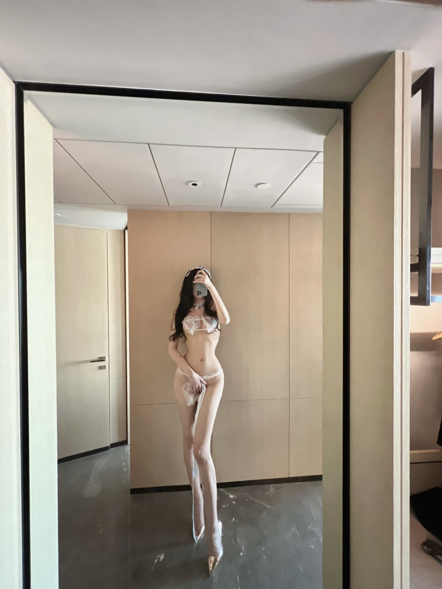 爱看twitter- 净高184cm长腿Model