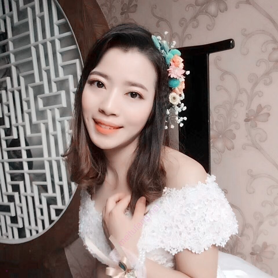 淫荡的少妇、嫩妹，一点点变成母狗的样子