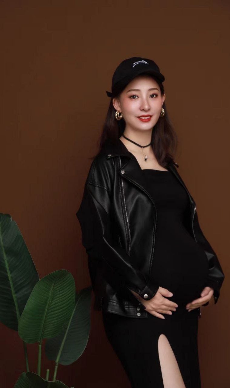 淫贱母狗骚逼婊子 [120P]