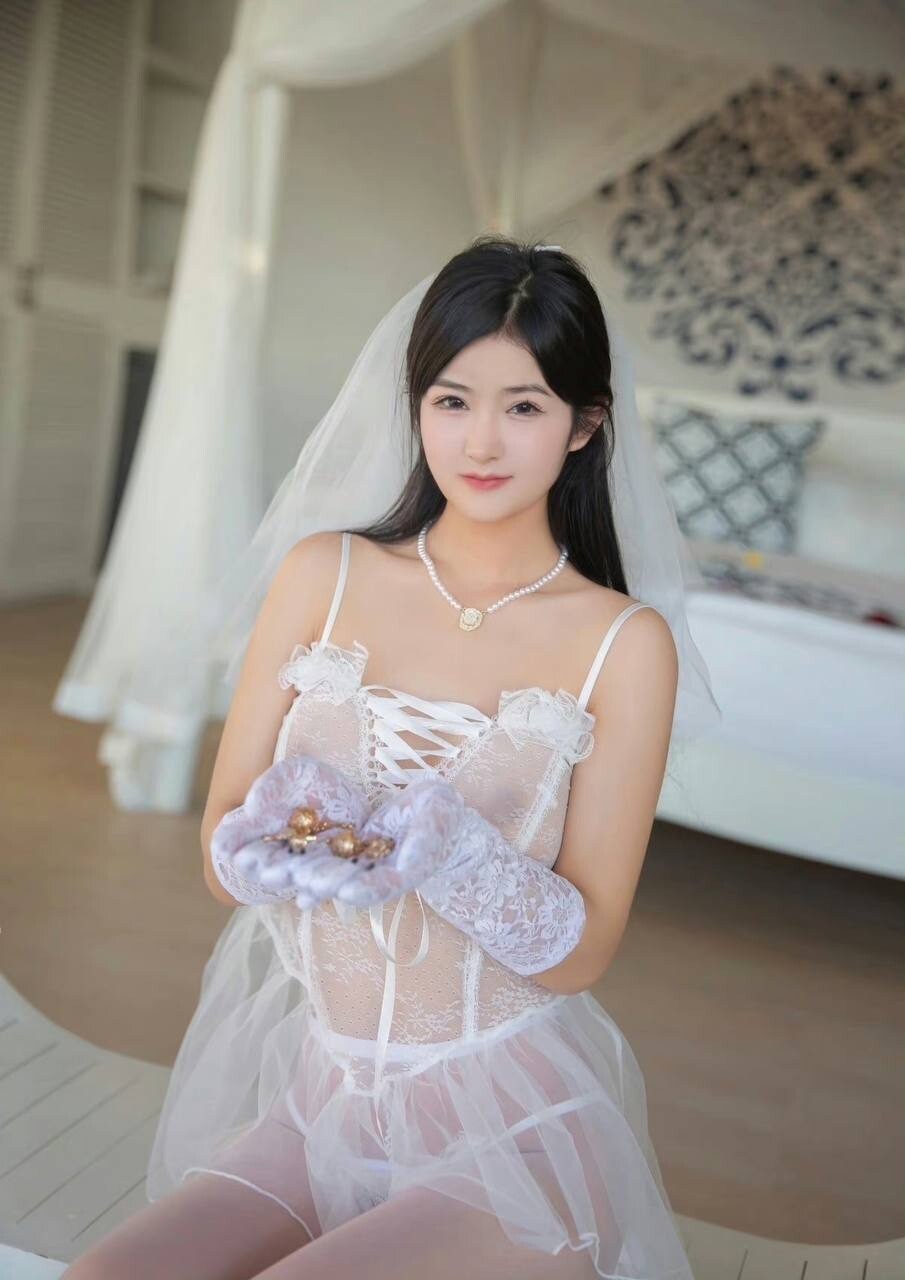 穿着洁白婚纱的清纯反差婊妹儿（二）