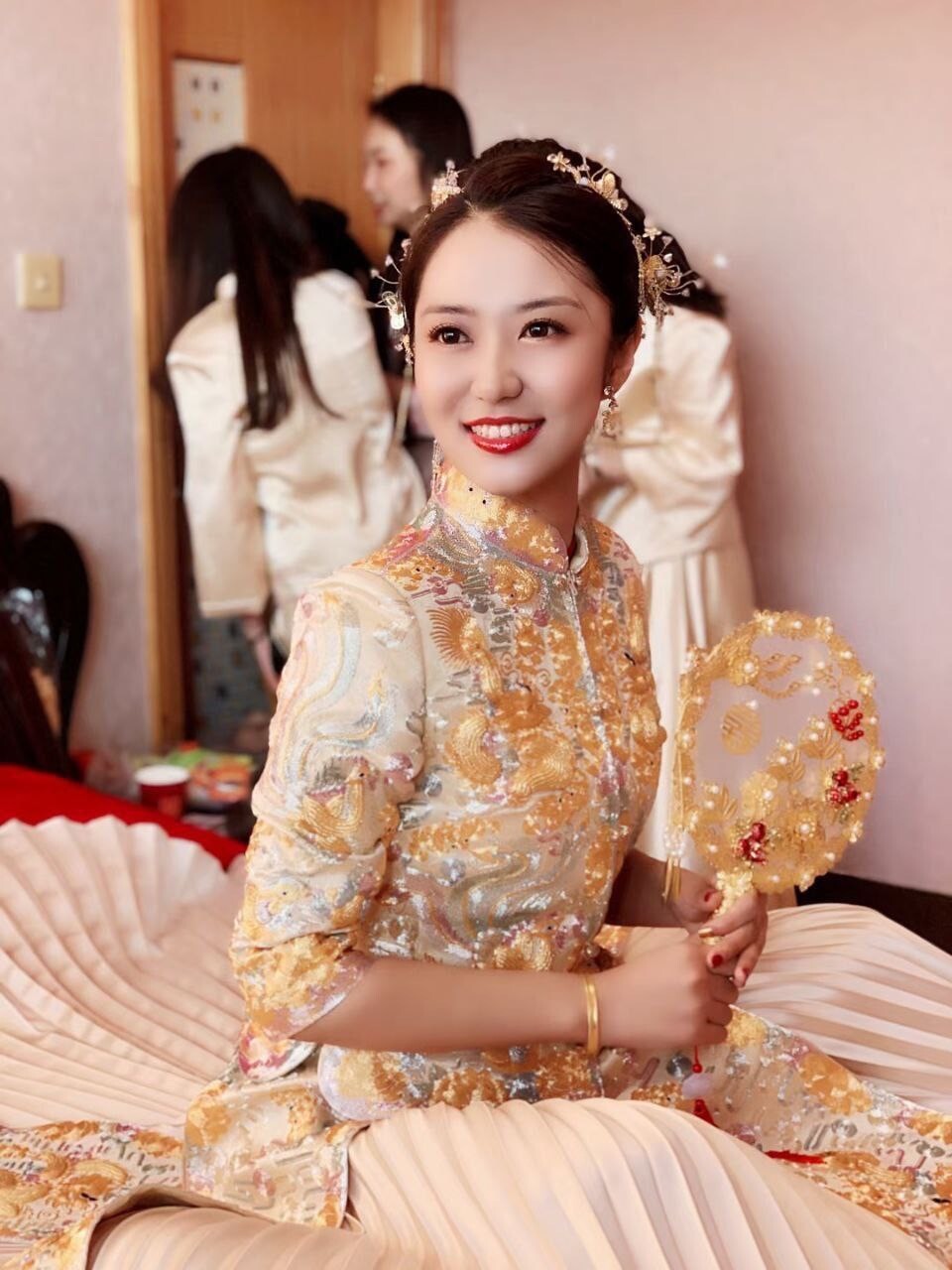 穿着洁白婚纱的清纯反差婊妹儿（二）