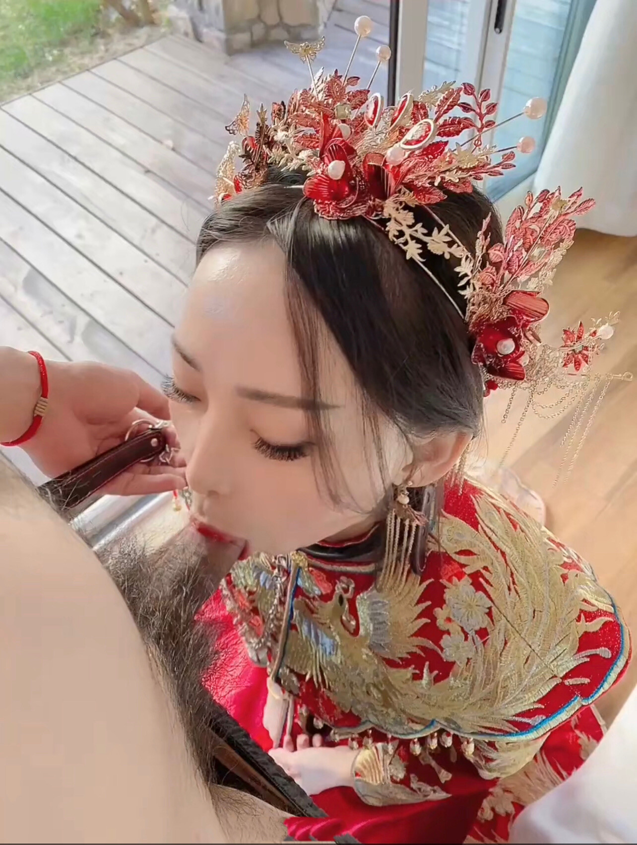 穿着洁白婚纱的清纯反差婊妹儿（一）